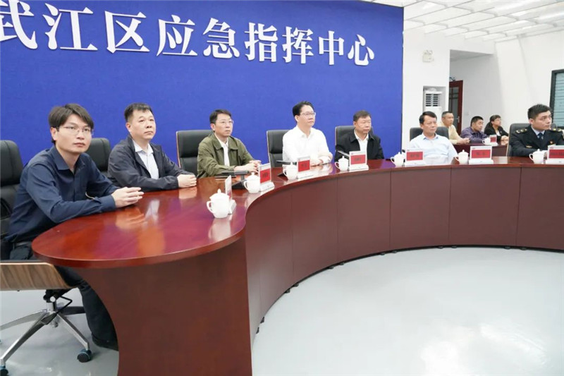 市委常委、常務副市長鄒振宇帶隊到武江區調研經濟和應急管理工作